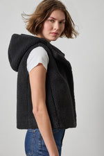Load image into Gallery viewer, Hooded Sherpa Vest in Black
