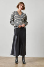 Load image into Gallery viewer, Slub Woven Bias Skirt in Black
