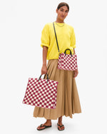 Load image into Gallery viewer, Petit Summer Simple Tote in Plummy/Cream Mini Crochet Checker
