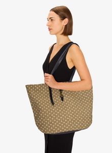 Canvas Shopping Bag in Cannage Natural