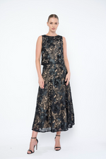 Load image into Gallery viewer, Bello Top in Elderberry Lace
