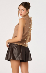 Load image into Gallery viewer, Pernille Sweater in Camel

