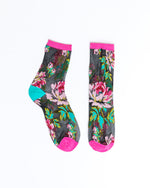 Load image into Gallery viewer, English Rose Black Sheer Ankle Sock
