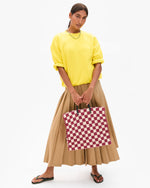 Load image into Gallery viewer, Summer Simple Tote in Plummy/Cream Crochet Checker

