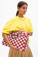 Load image into Gallery viewer, Summer Simple Tote in Plummy/Cream Crochet Checker
