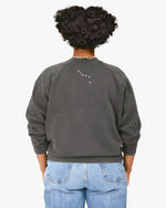 Load image into Gallery viewer, Iconique Sweatshirt in Faded Black/Cream
