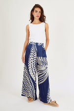 Load image into Gallery viewer, Evie Trousers in Blue
