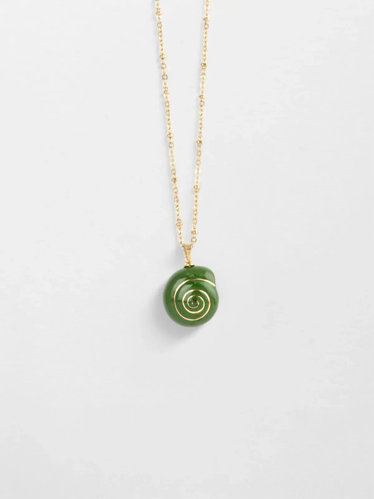 Green Snail Long Necklace