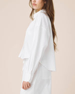Load image into Gallery viewer, Mallory Poplin Button Down in White
