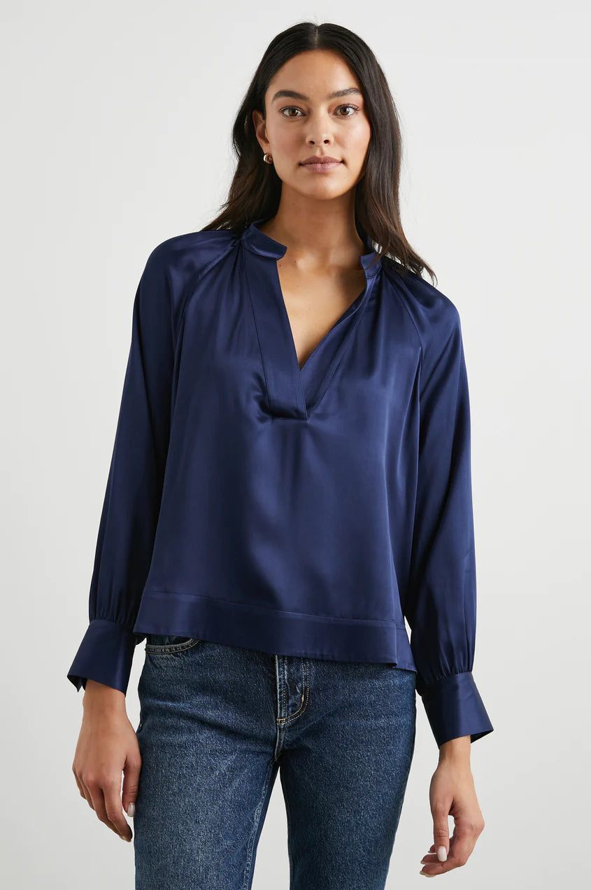 Wynna Shirt in Navy