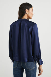 Wynna Shirt in Navy