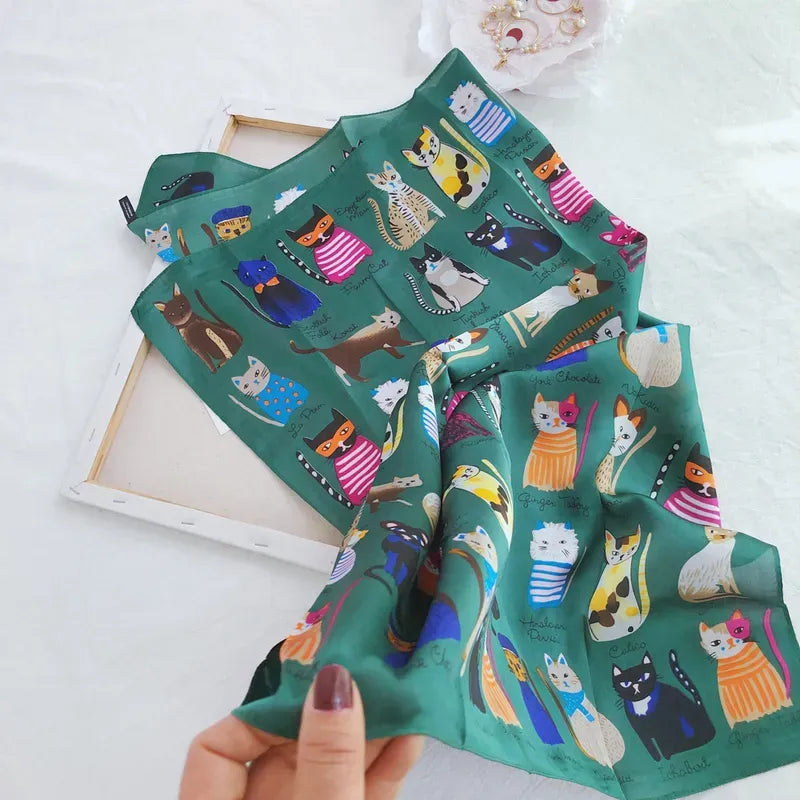 Curious Cat Scarf in Green