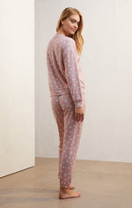 Load image into Gallery viewer, Cozy Heart Set in Pink Glaze
