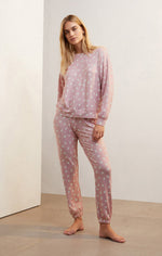 Load image into Gallery viewer, Cozy Heart Set in Pink Glaze
