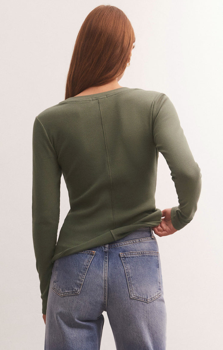 Sirena Rib Long Sleeved Tee in Evergreen