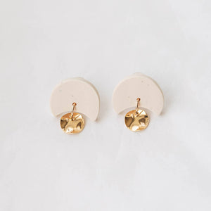 Mini Annabelle Earrings in Oat