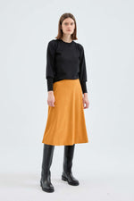Load image into Gallery viewer, Blouson Sleeve Sweater in Black

