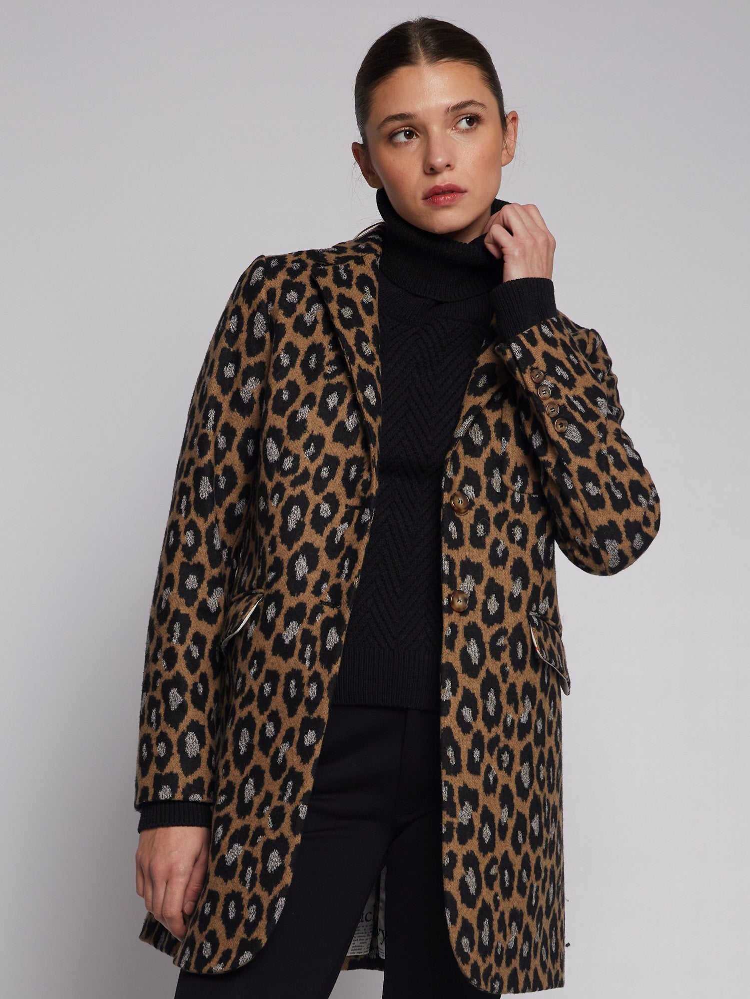 Oxford Coat in Leopard Jacquard – Mint Julep