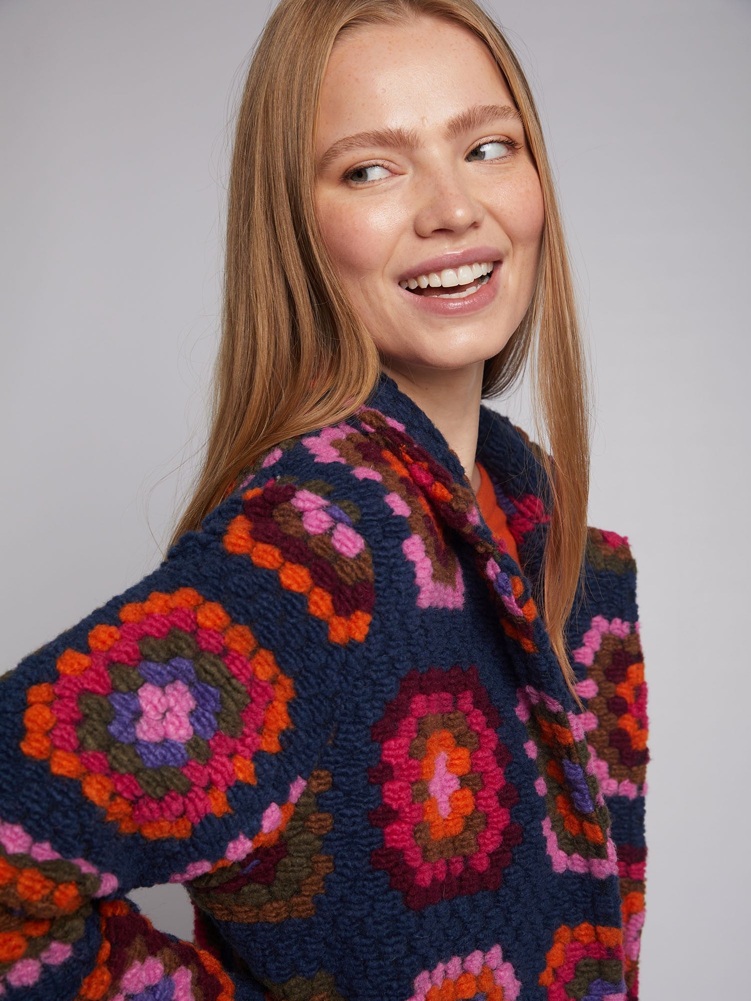 Yana Coat in Crochet Design in Navy