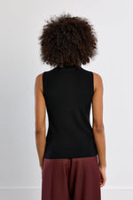 Load image into Gallery viewer, Thin Sleeveless Turtleneck Sweater in Black
