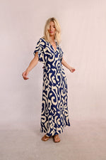 Load image into Gallery viewer, Printed Maxi Dress in Thais Navy
