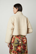 Load image into Gallery viewer, Kelly Short Lux Sherpa Reversible Jacket in Sand
