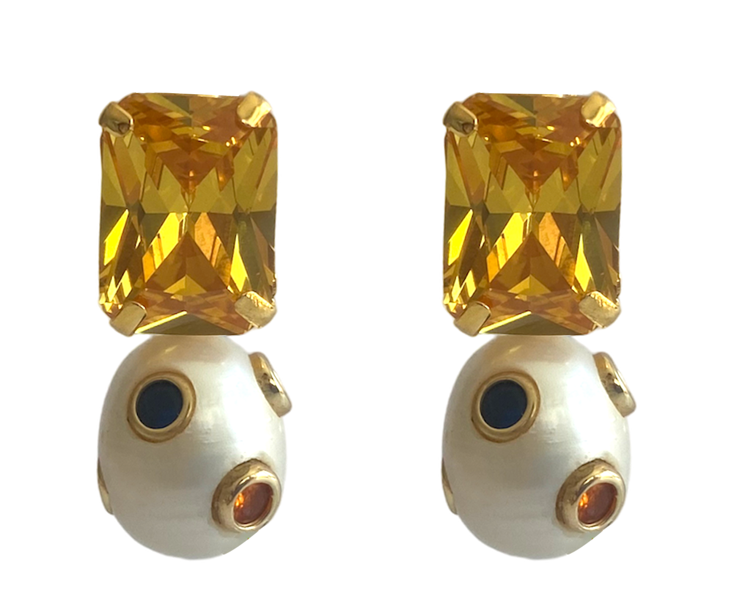 Octagon Pearl Stud in Golden