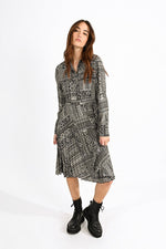 Load image into Gallery viewer, Pleated Shirt Dress in Black Multi
