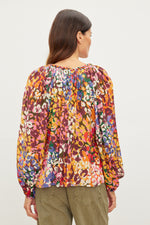 Load image into Gallery viewer, Dion Long Sleeve Boho Top in Cheetah
