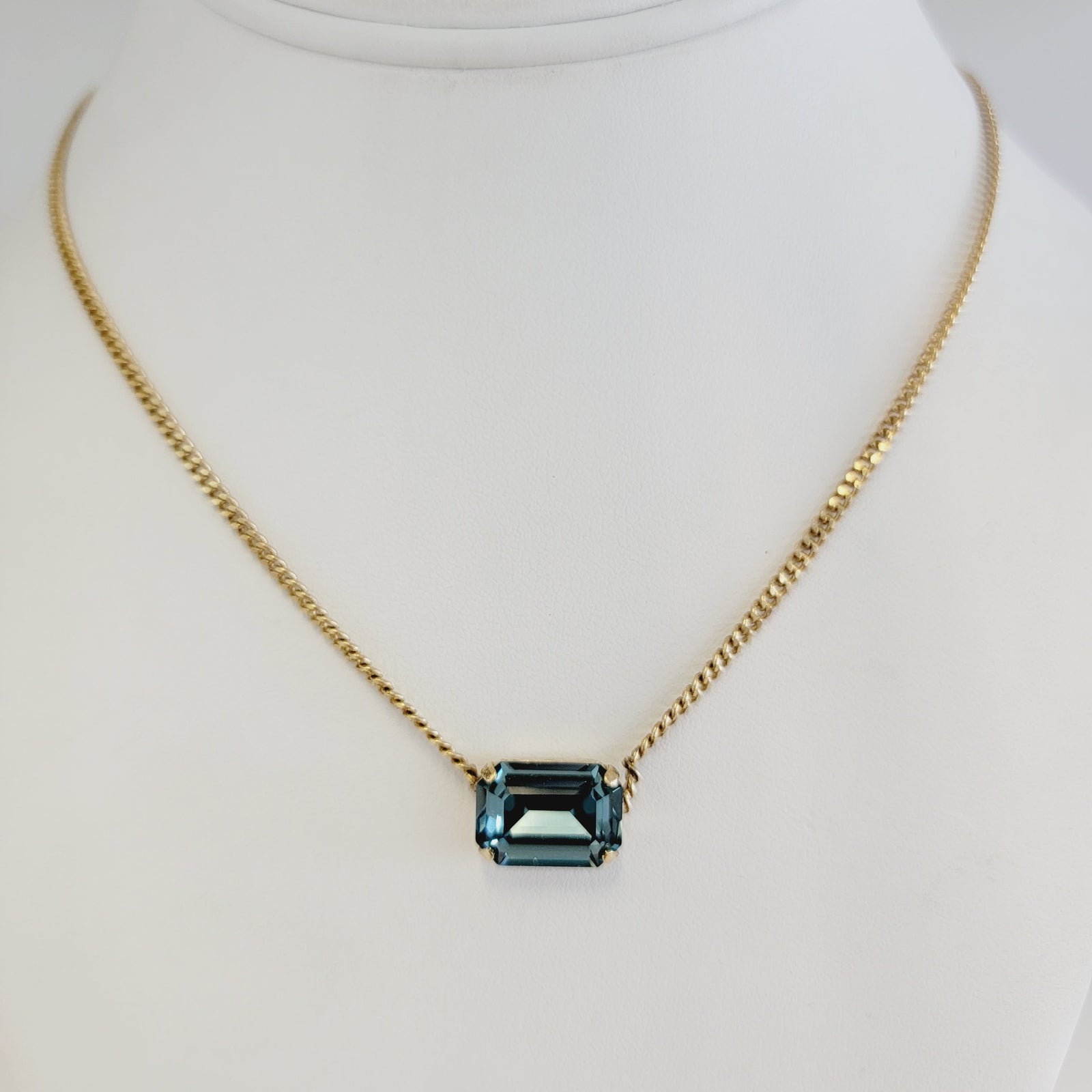 Rubin Necklace in Indian Sapphire