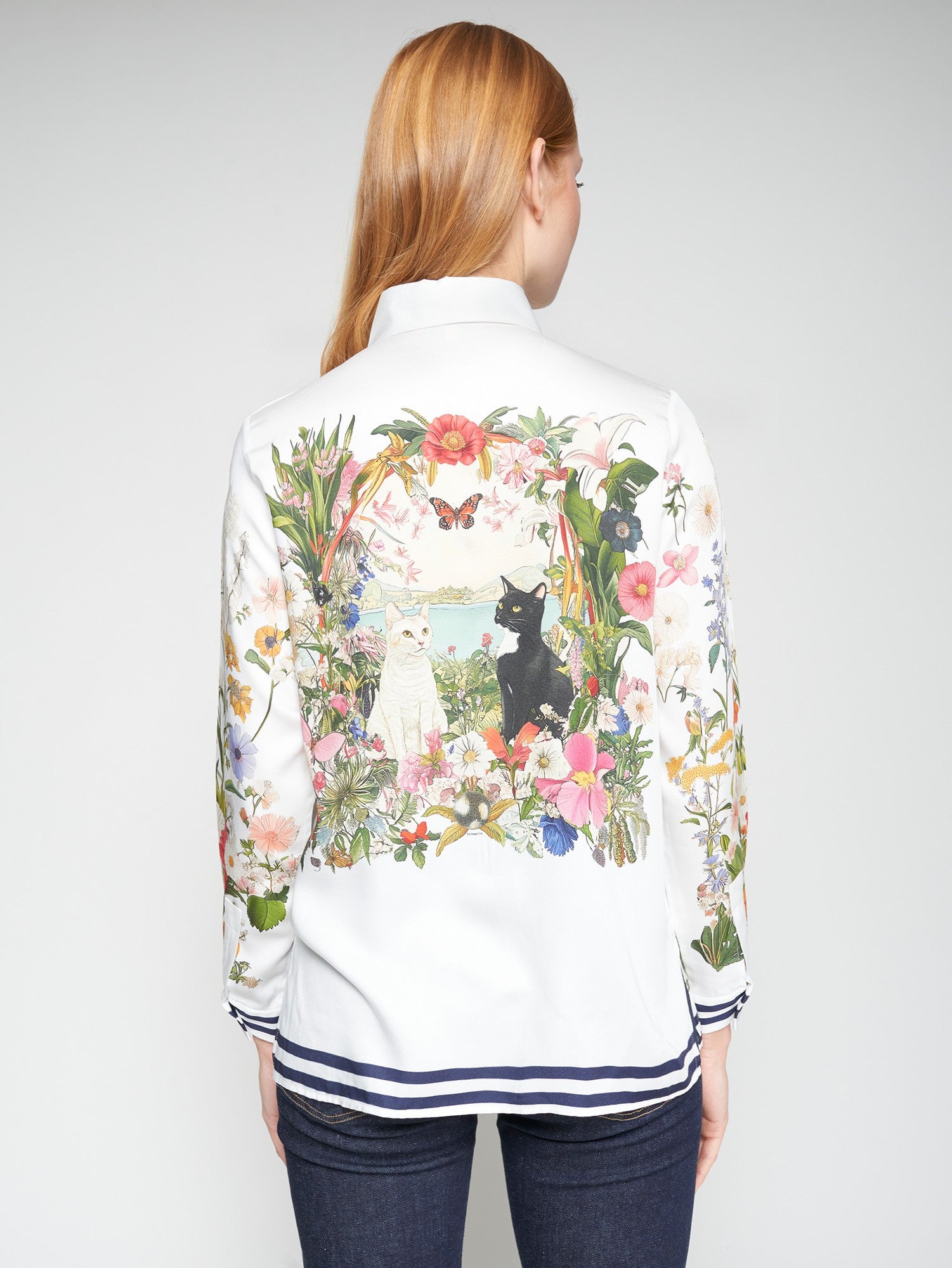 Tea Blouse in White Gatos Print