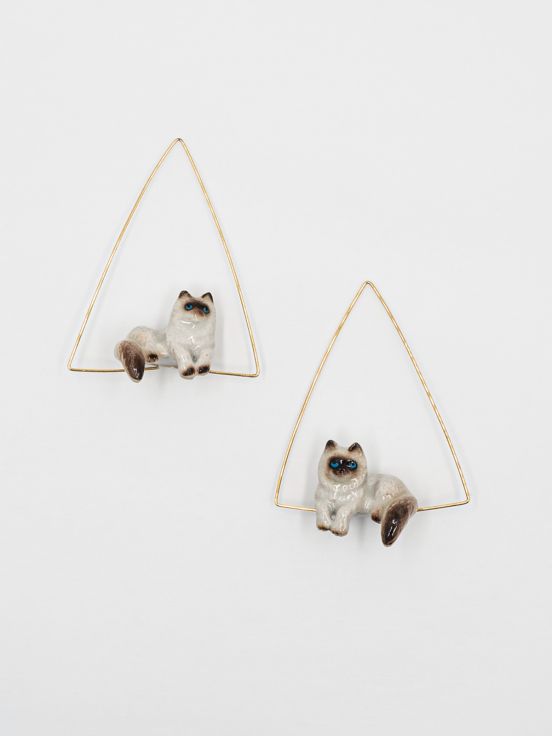 Lying Siamese Cat Triangle Earrings