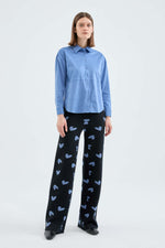 Load image into Gallery viewer, Knit Pant in Blue Heart Print
