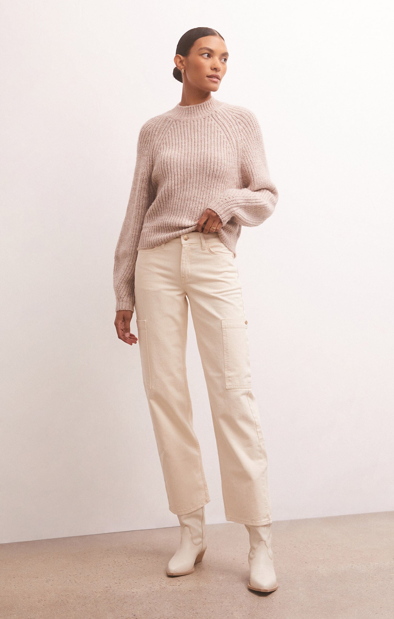 Desmond Pullover Sweater in Milkshake