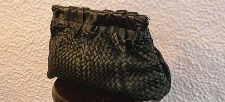 Lissa Clutch in Black