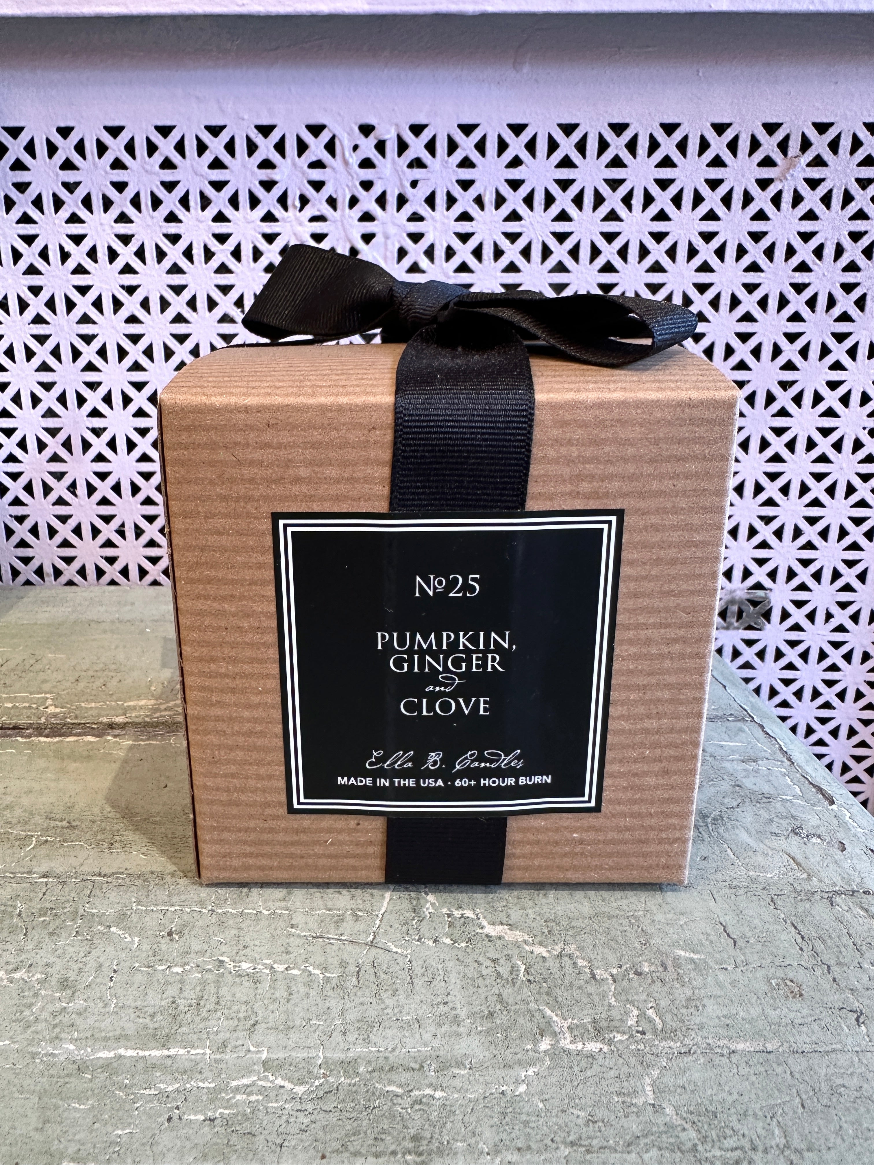 100% That Witch Candle in Pumpkin, Ginger, and Clove
