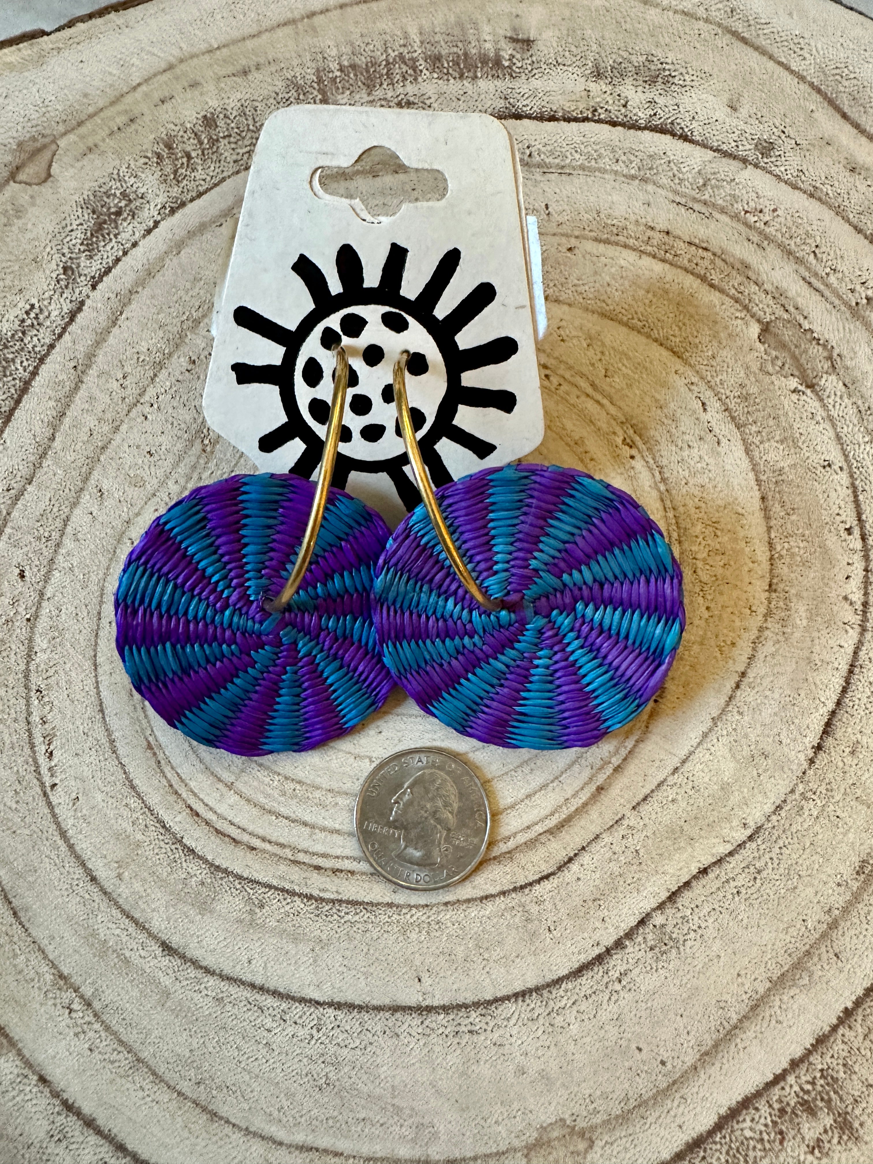 Medium Iraca Sol Disk Hoop Earrings in Blue/Purple