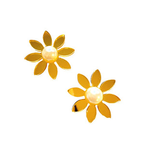 Golden Daisys Stud Earrings